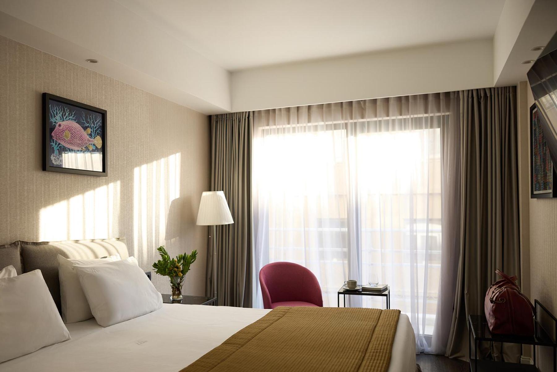 Astor 4*